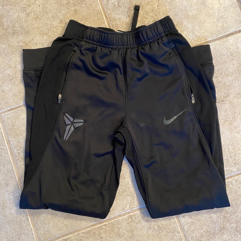 Nike Performance